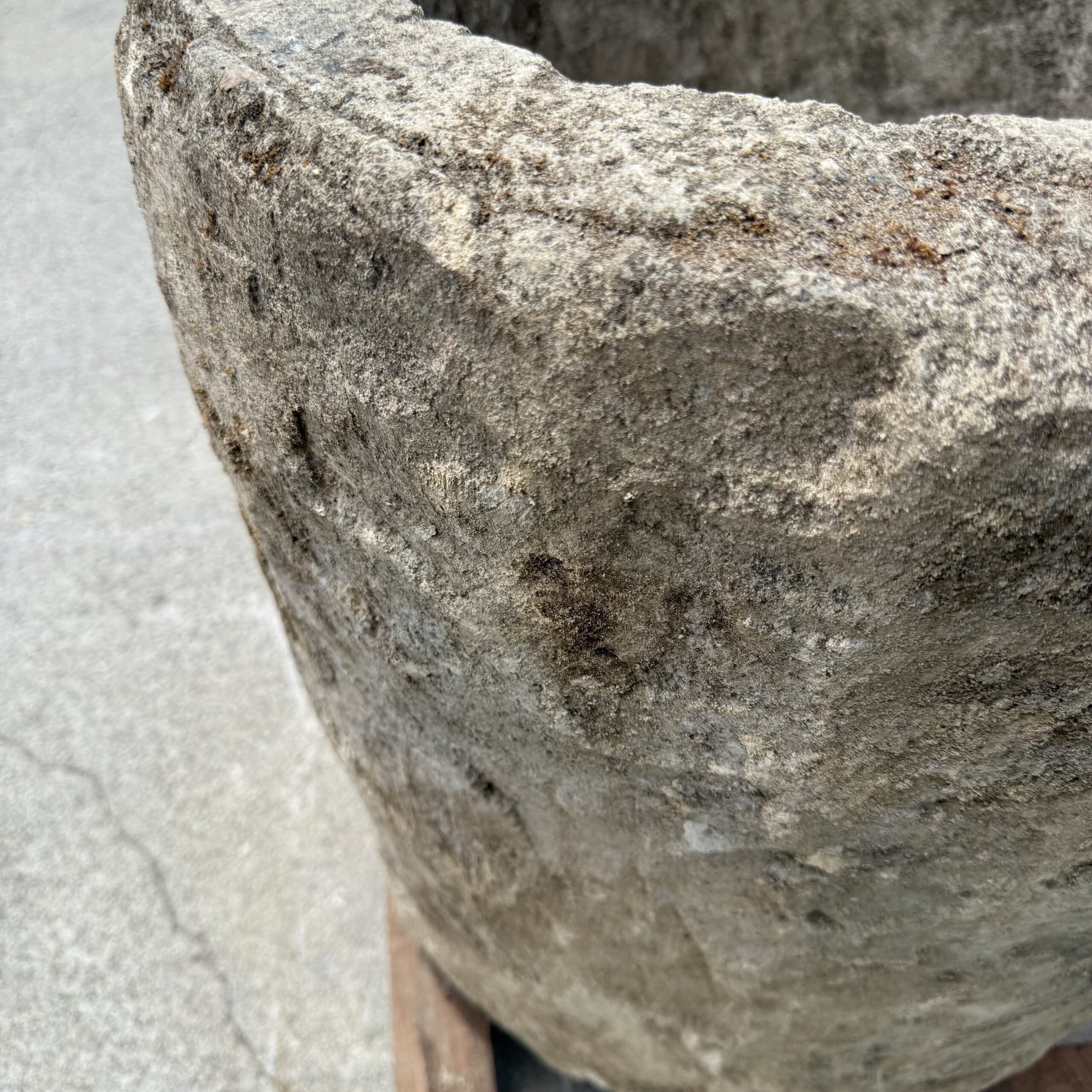 Dia Bloom Antique Limestone Trough 51626k 22