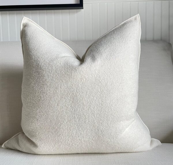 Bouclette French Wool Accent Pillow-Blanc