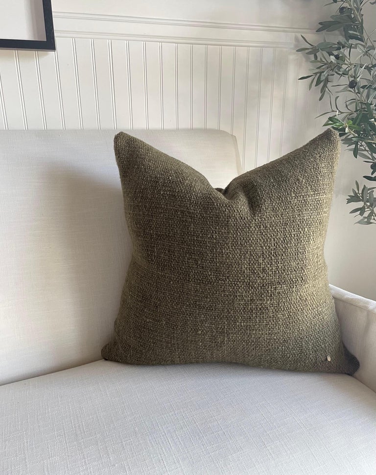 Vilana Deep Olive Wool Patchwork Pillow – bloomhomeinc