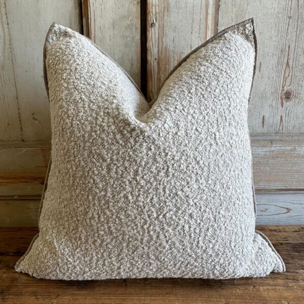 Wooly Pillow - Natural
