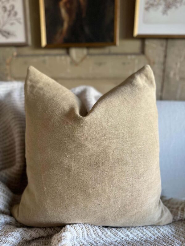 Co. Vintage Linen Pillow - Havane