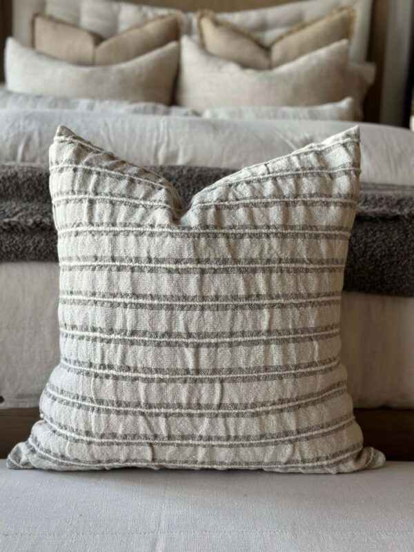 UN Low 11 Stripe Pillow