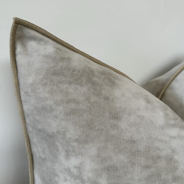 Vintage Velvet Accent Pillow - Ciment
