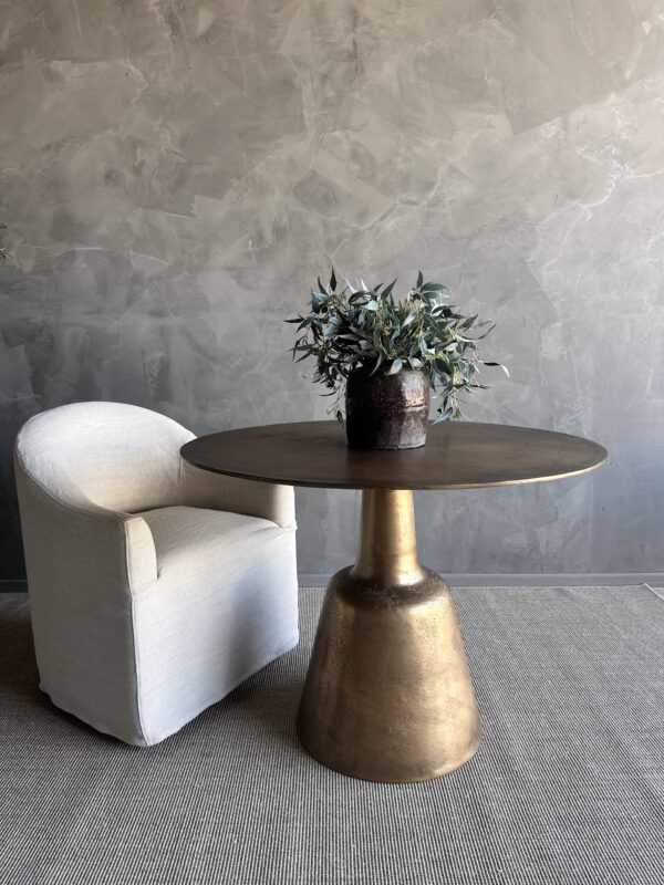 Dayah Dining Table 40"