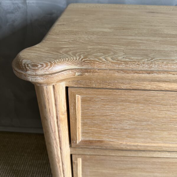 Louis Dresser in White Oak Natural