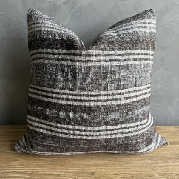Vintage Rug Pillow #21526E