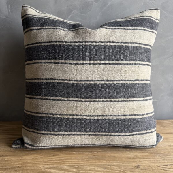 Vintage Rug Pillow #21526L