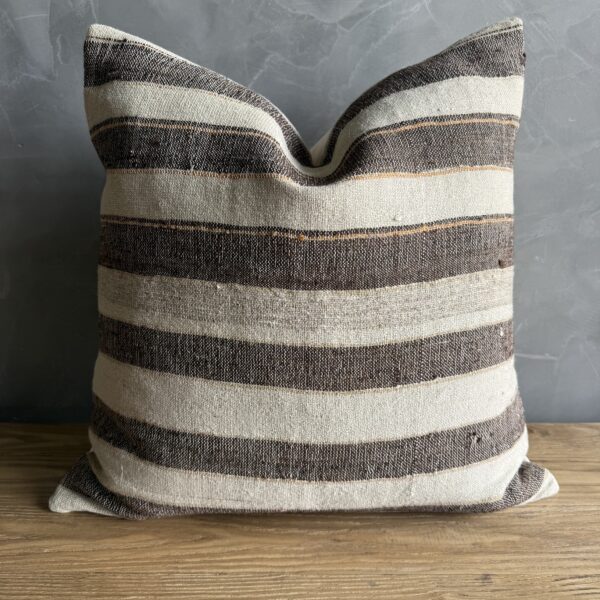 Vintage Rug Pillow #21526N