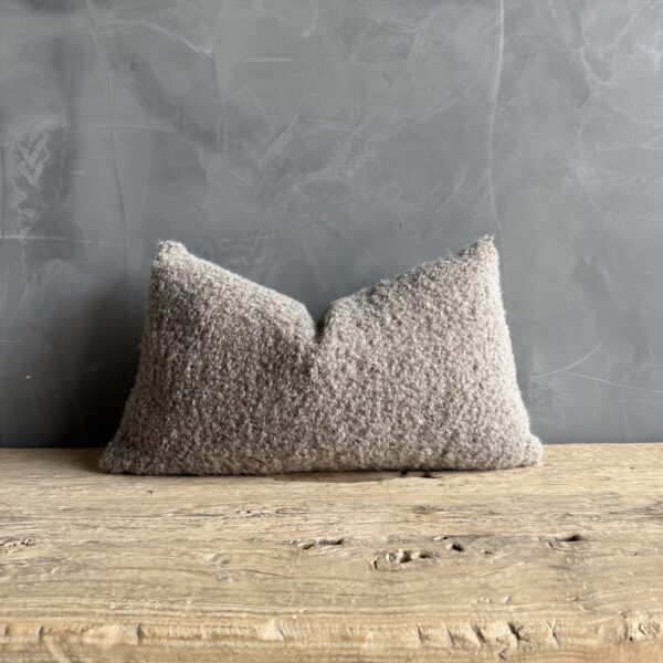 100% Mohair Lumbar Pillow - Ecorce
