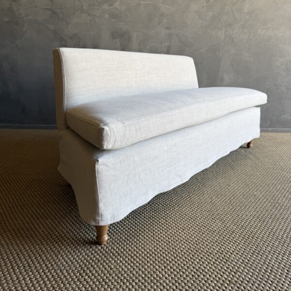 Bloom Bay Banquette