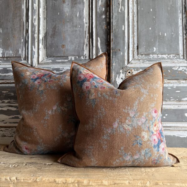 French Linen Accent  - Pompadour Havane