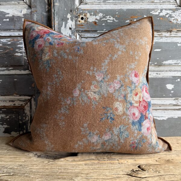 French Linen Accent - Pompadour Havane