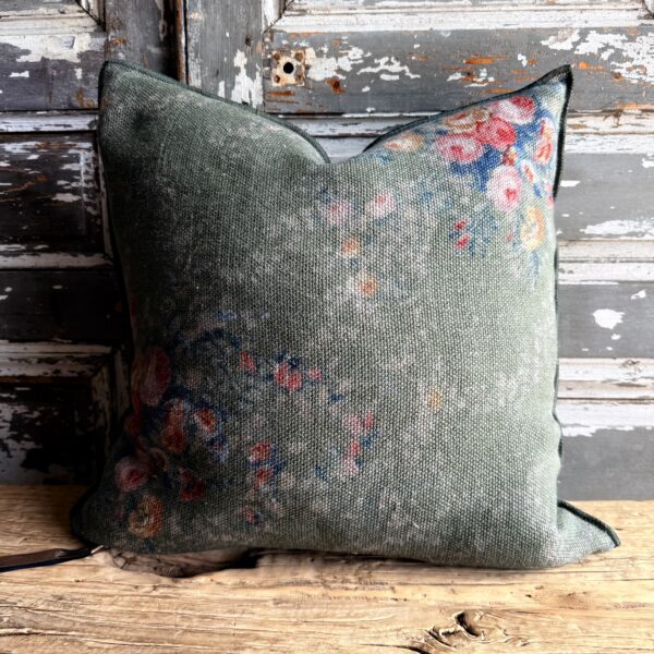 French Linen Accent - Pompadour Laurier