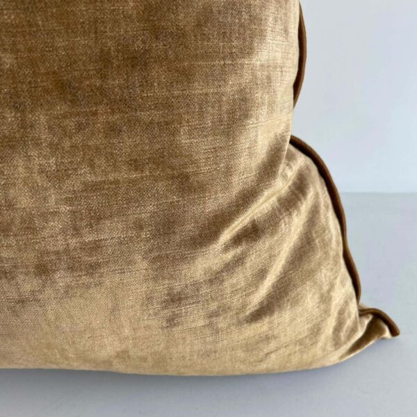 Royal Velvet Pillow - Havane