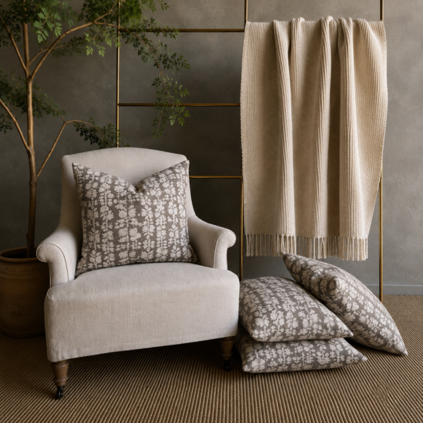 Floral Linen Pillow - Pua