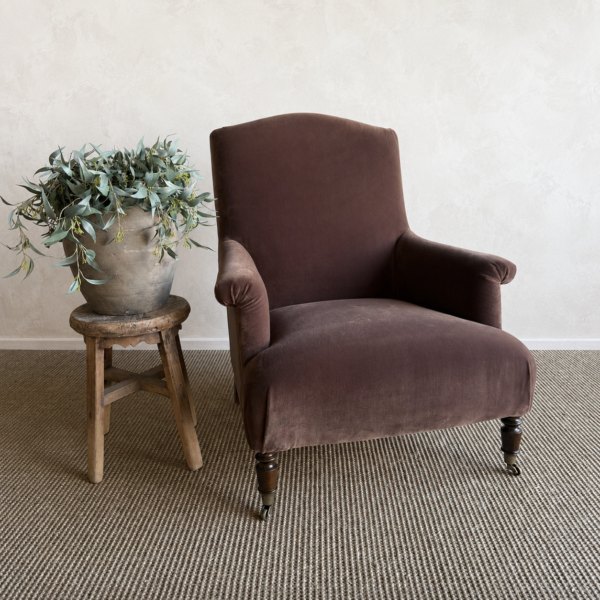 Alma Chair - Mohair Chestnut