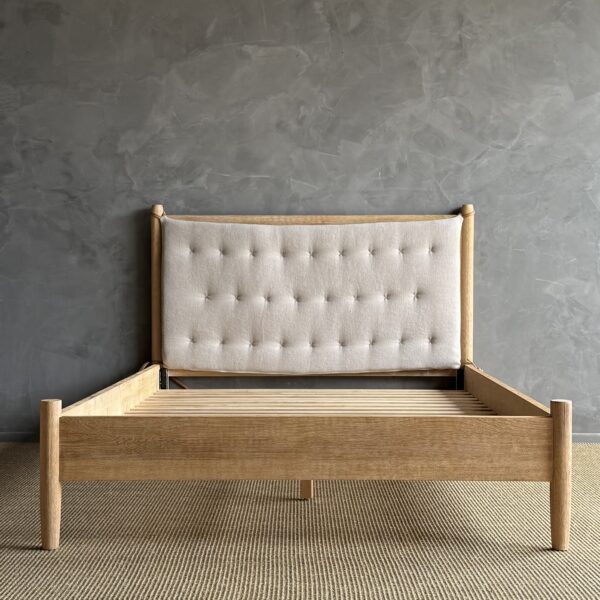 Ludlow Oak Bed - Natural White Oak