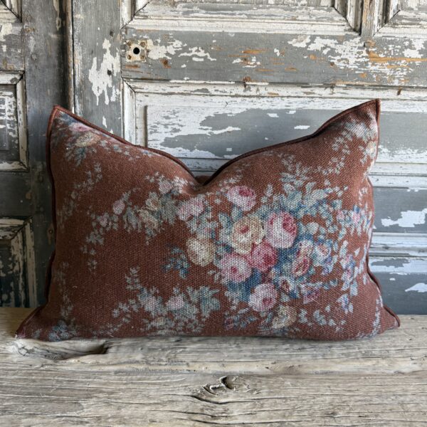 French Linen Lumbar - Pompadour Argile
