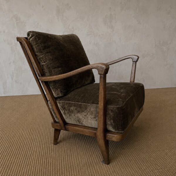 Darcy Chair