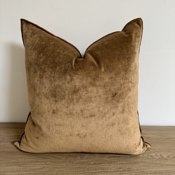 Royal Velvet Pillow - Havane