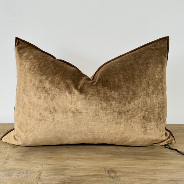 Royal Velvet Lumbar Pillow - Havane