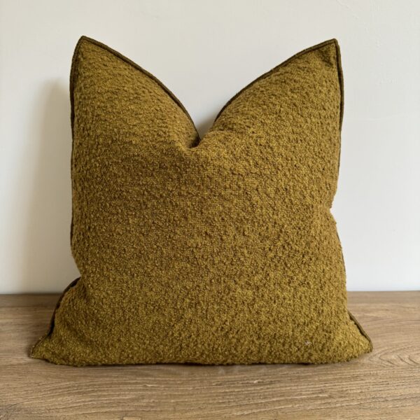 Wooly Pillow - Ocre